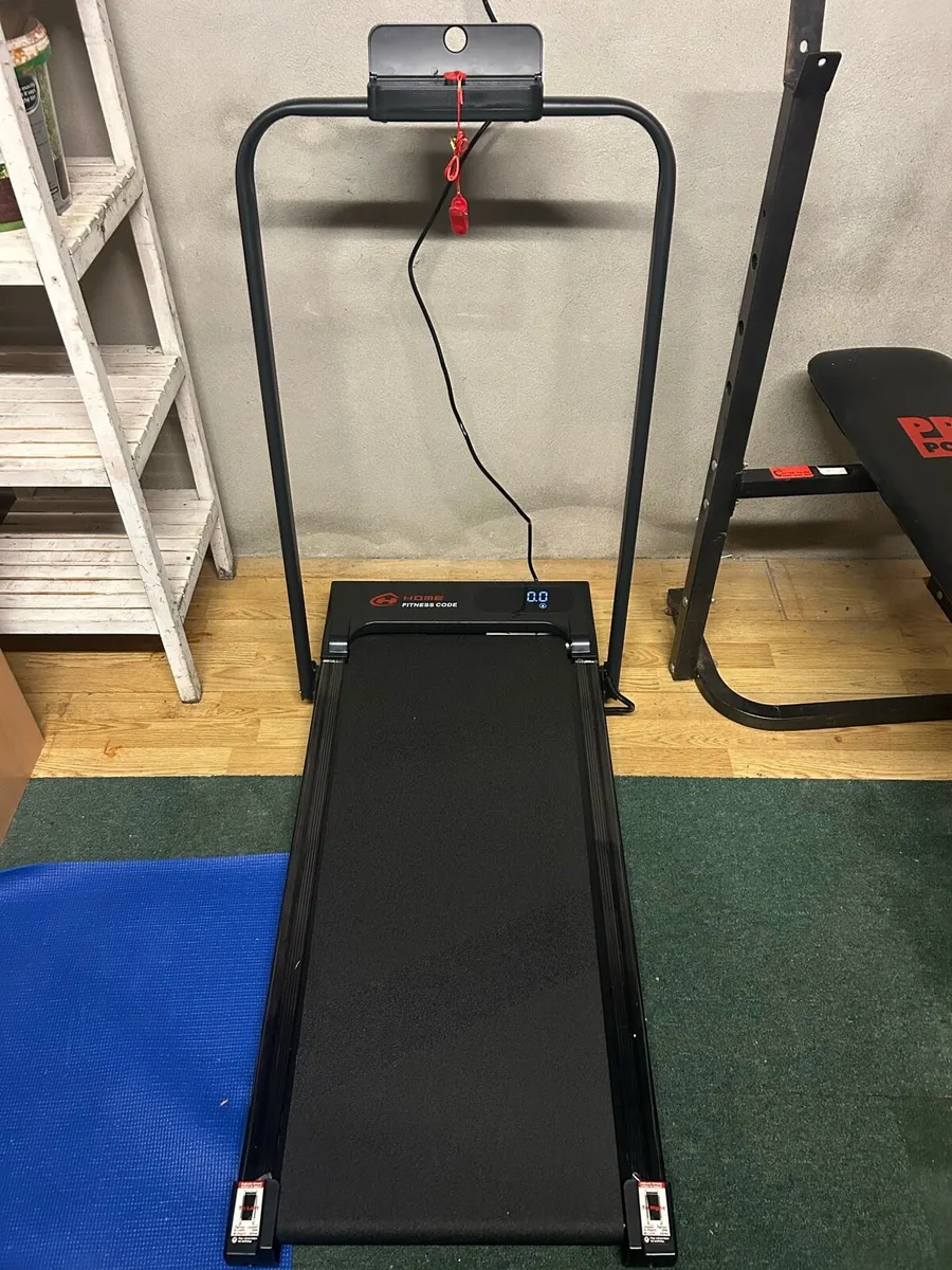 Treadmill - Image 1