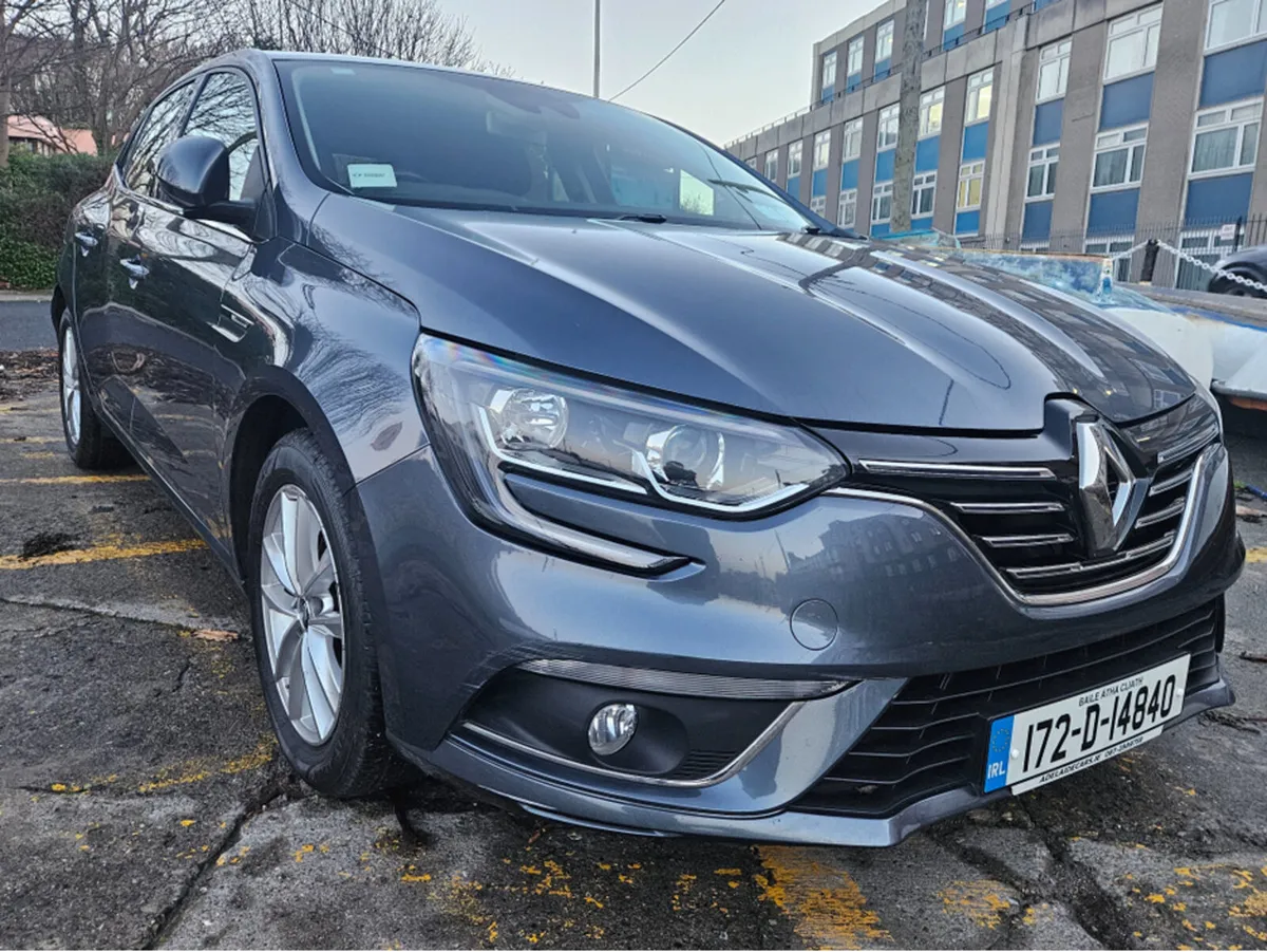 Renault Megane DYNAMIQUE NAV DCI 110 4DR - Image 1