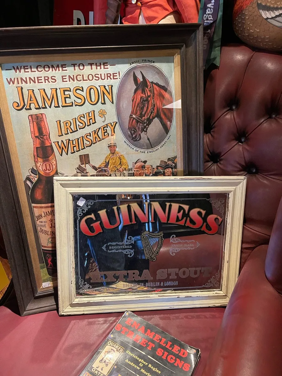 Guinnes mirror