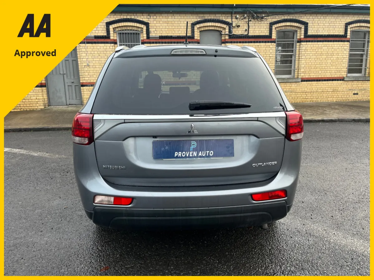 Mitsubishi Outlander 7Seater  2.2 4WD * 1 YEAR UNL - Image 4