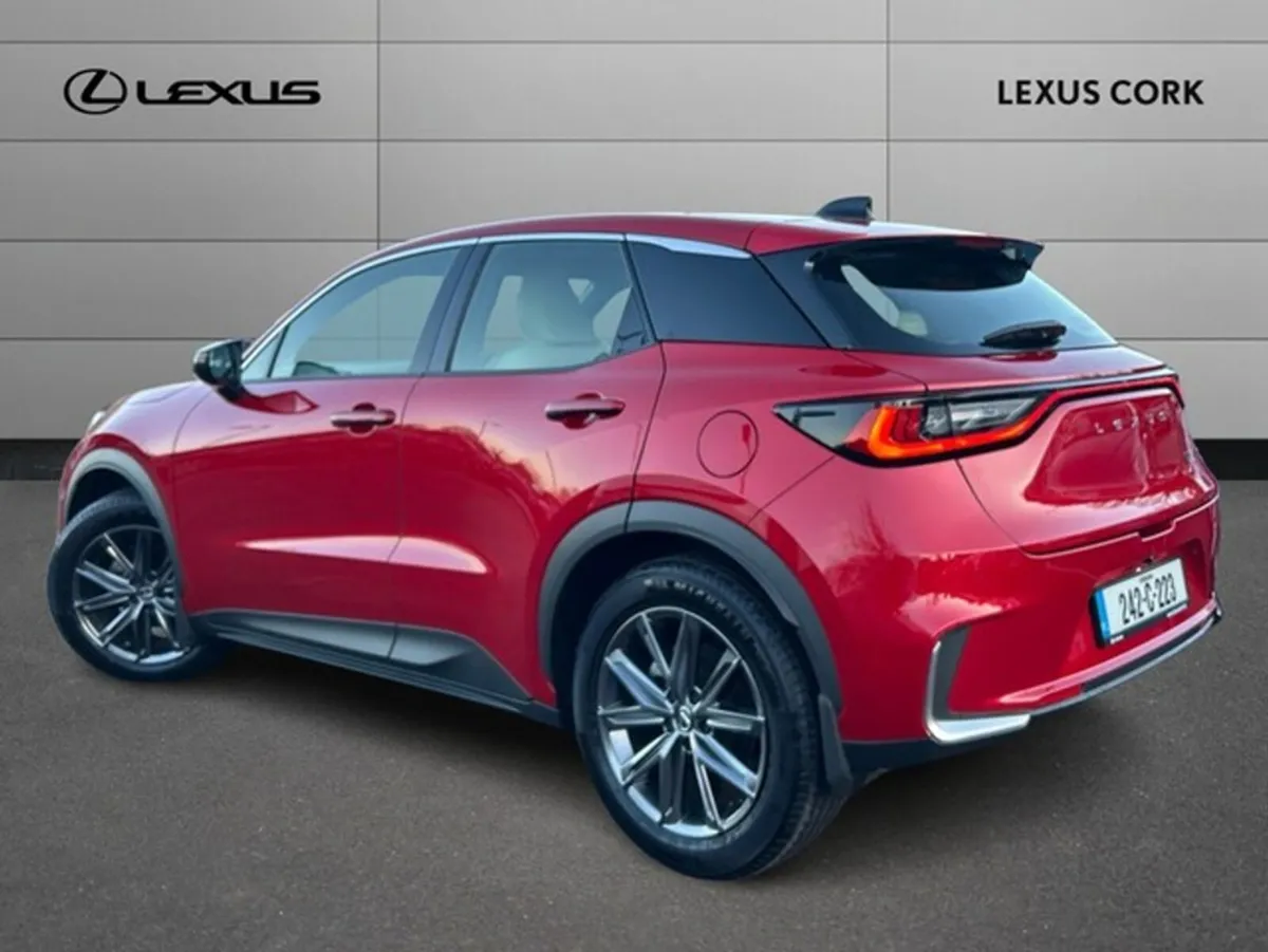 Lexus LBX LBX ELEGANT - Image 3