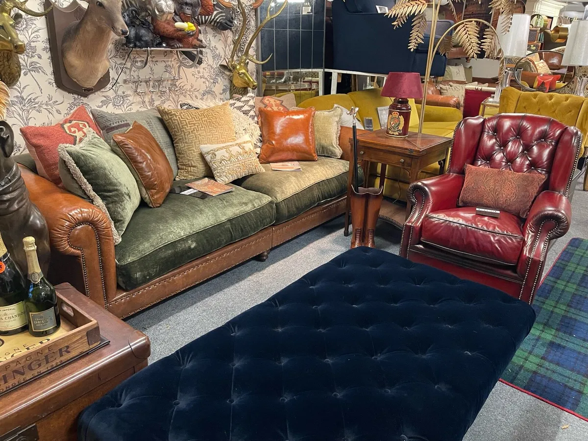 Designer Tetrad grand sofa 🎄🎄🎄🎄 - Image 4