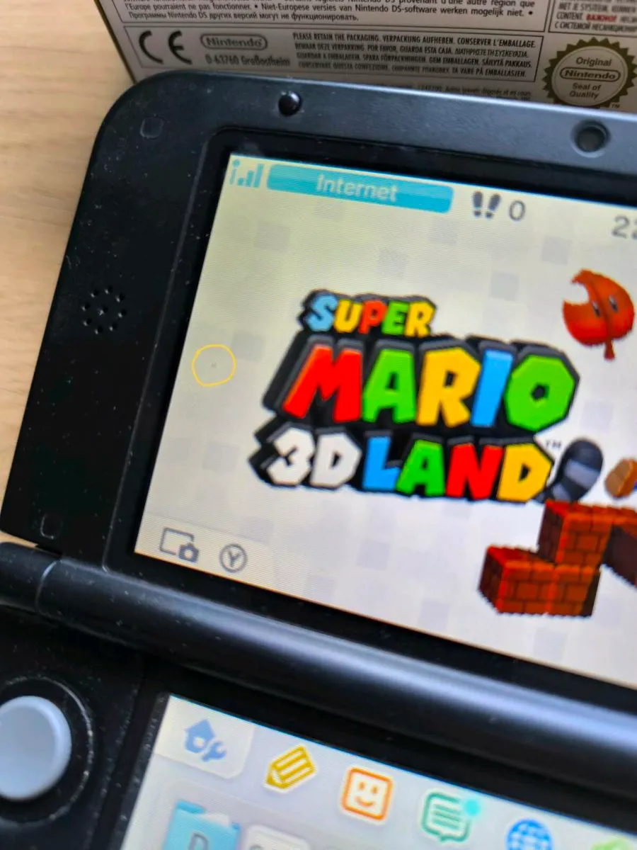 Nintendo 3DS XL Black with 20 games - Image 3