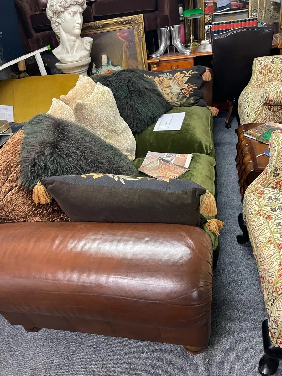 Designer Tetrad grand sofa 🎄🎄🎄🎄🎄🎄 - Image 4