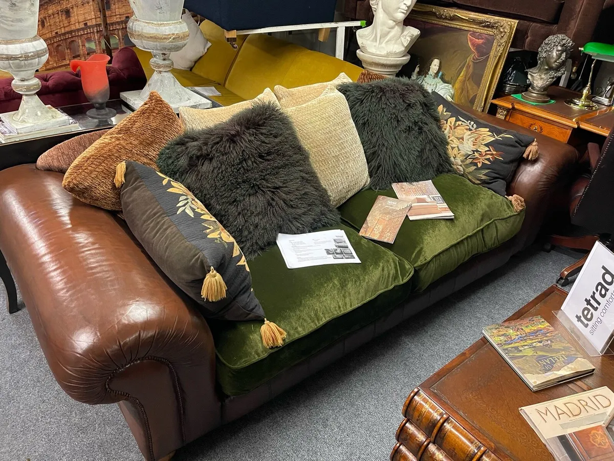 Designer Tetrad grand sofa 🎄🎄🎄🎄🎄🎄 - Image 1