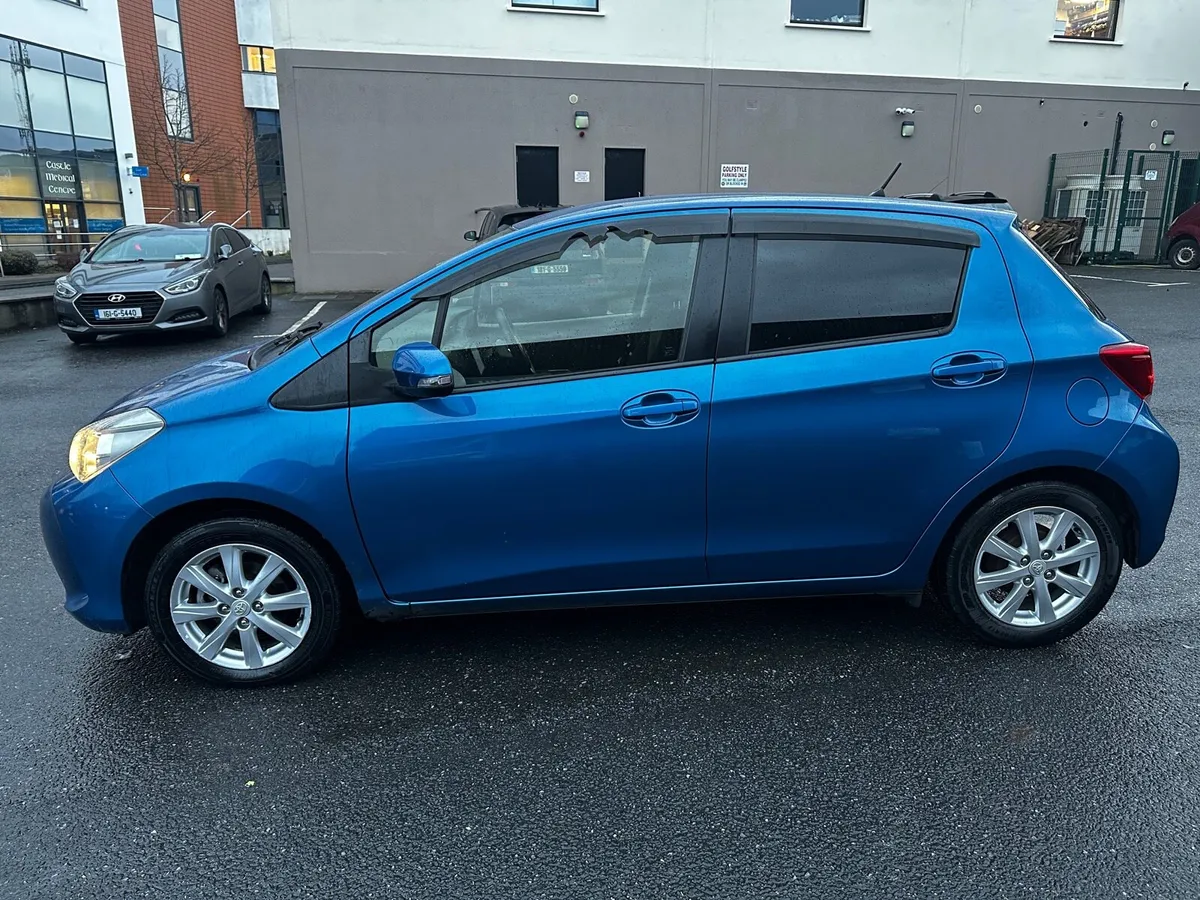Toyota Vitz 2015 - Image 3