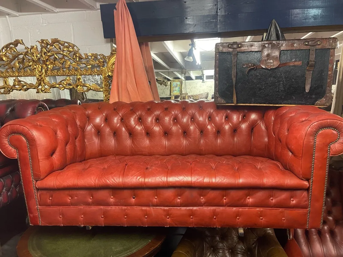 Antique original deep button Chesterfield 🎄🎄 - Image 2