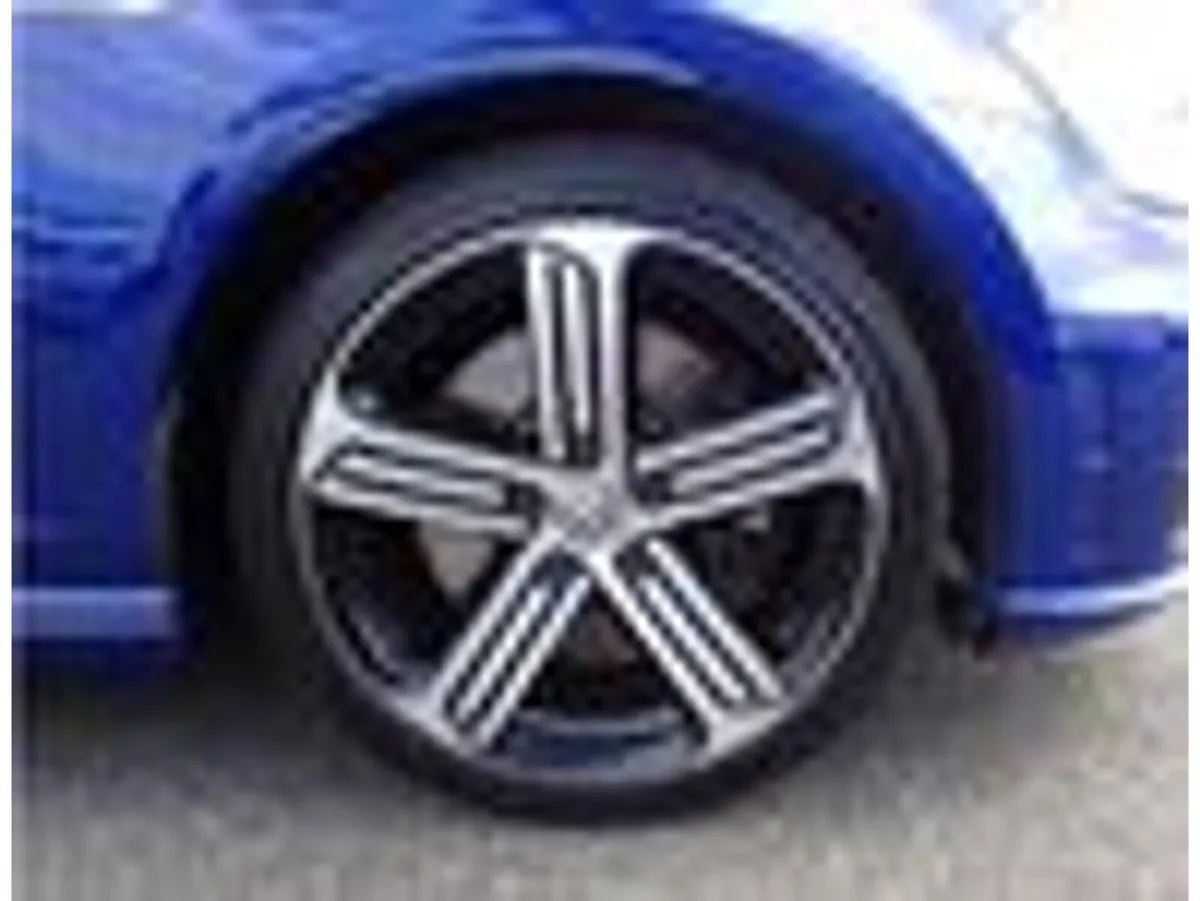 Volkswagen Golf R 2.0 PETROL 4WD AUTOMATIC, FULL L - Image 4