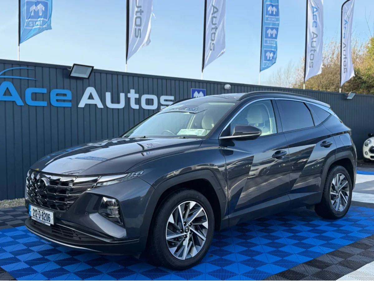 Hyundai Tucson EXECUTIVE PLUS - 1.6 DIESEL - MANUA - Image 3