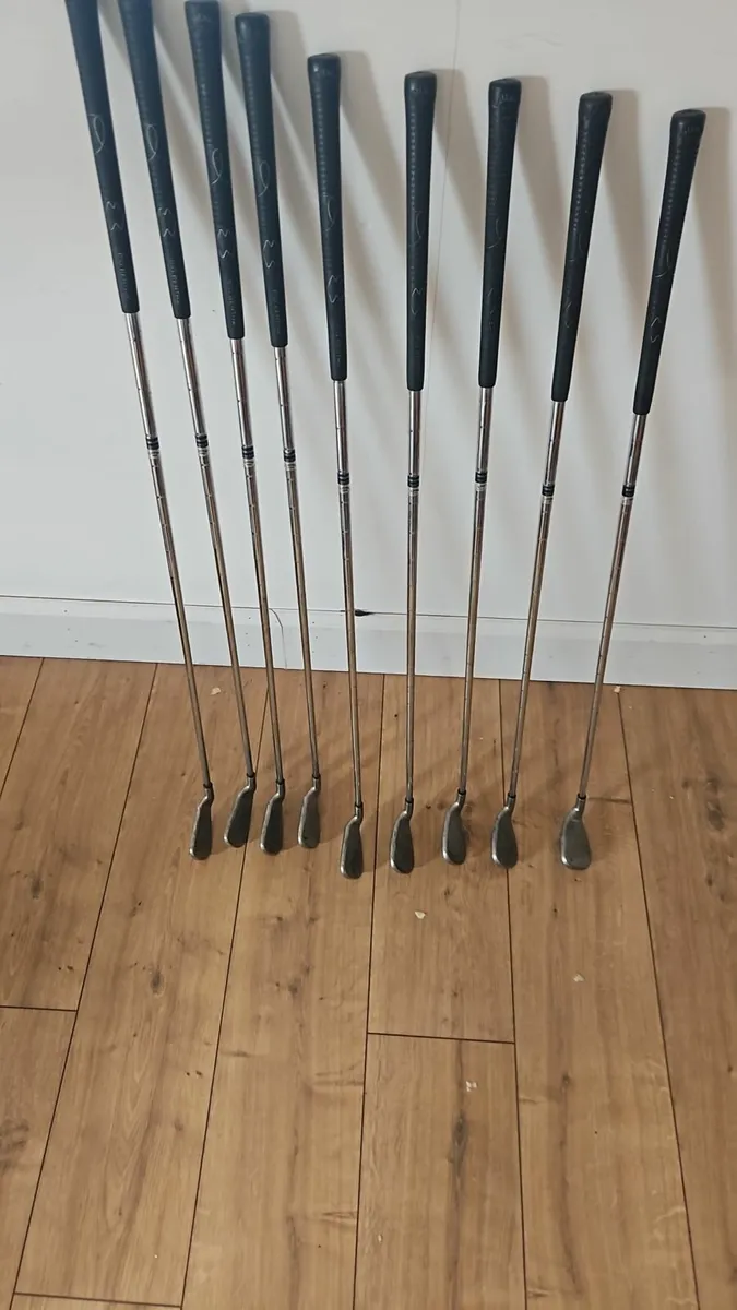 Full set of Callaway x14 irons - Image 3