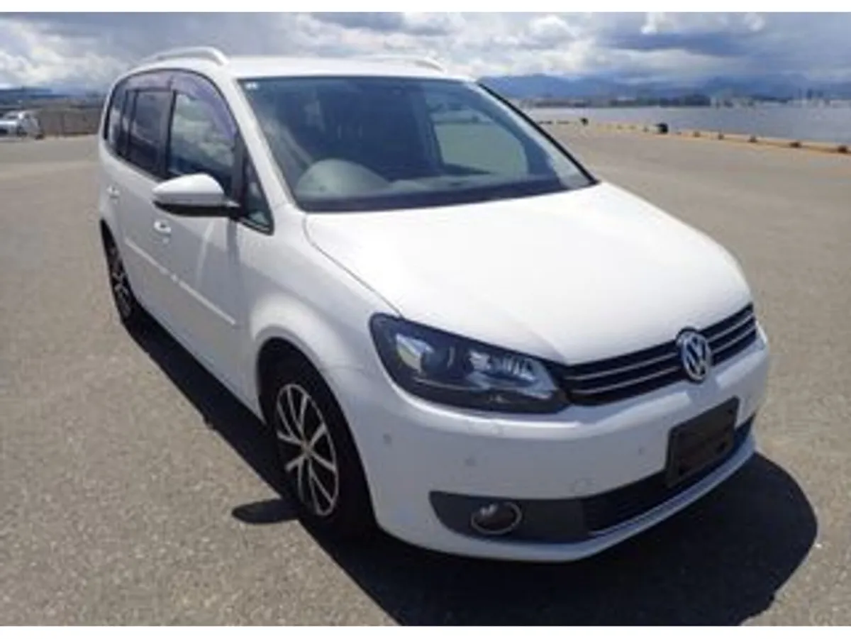 Volkswagen Touran HIGHLINE 1.4 PETROL AUTOMATIC 7 - Image 1