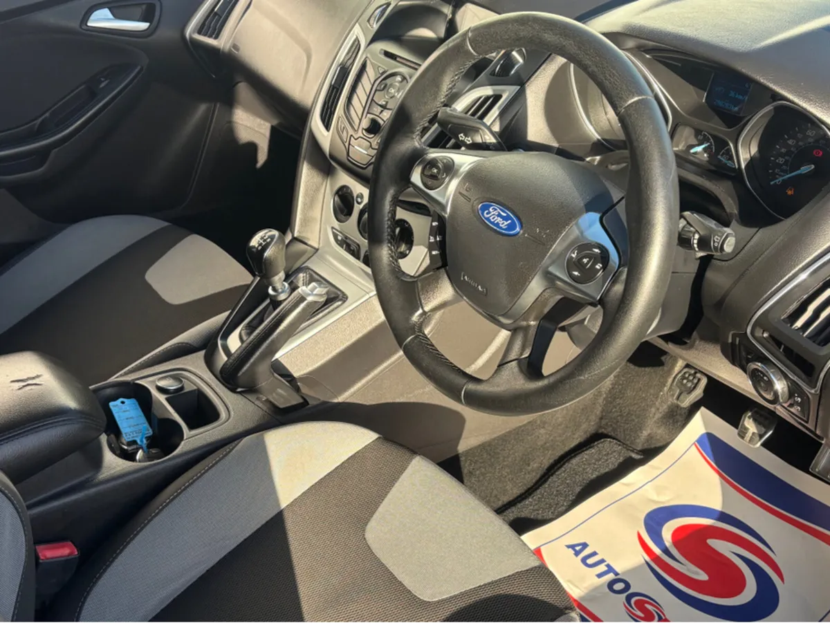 Ford Focus 1.6 TDCI ZETEC S 113BHP 5DR - Image 2