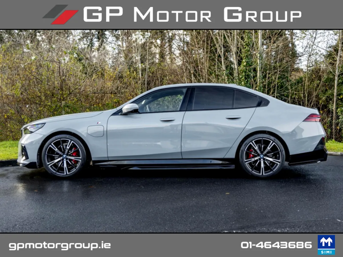 BMW 5-Series 530E 22.1kWh M SPORT PRO NEW MODEL *R - Image 3