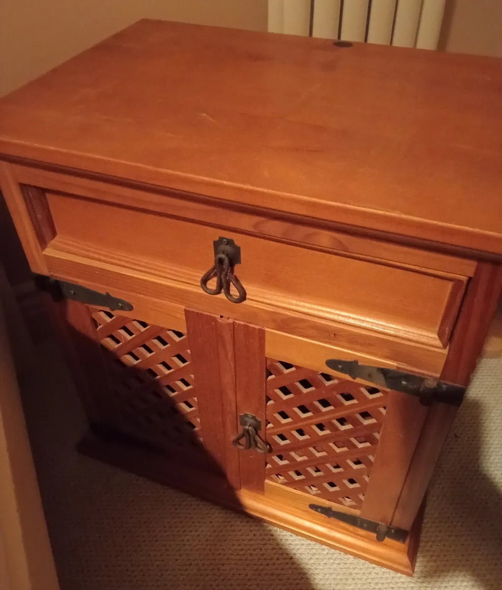 Bedside lockers - Image 2