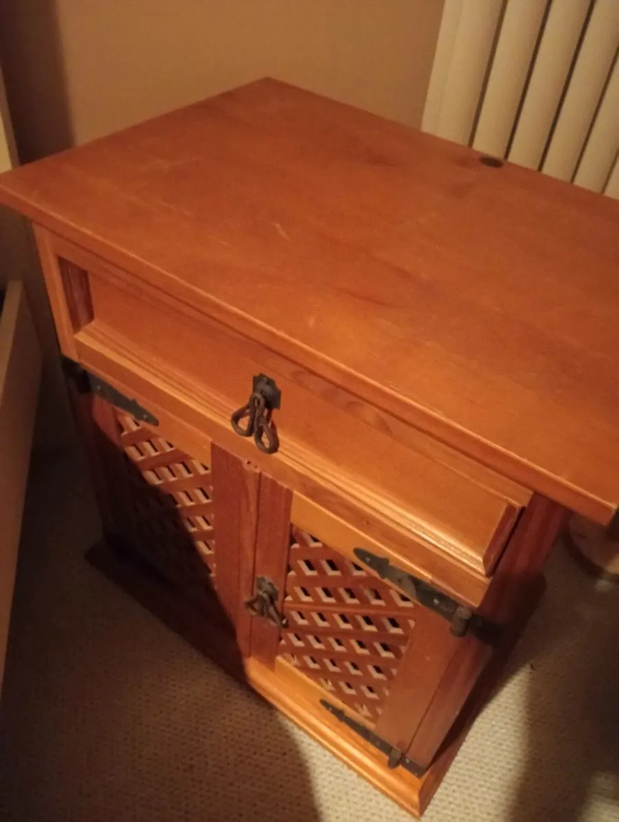 Bedside lockers - Image 3