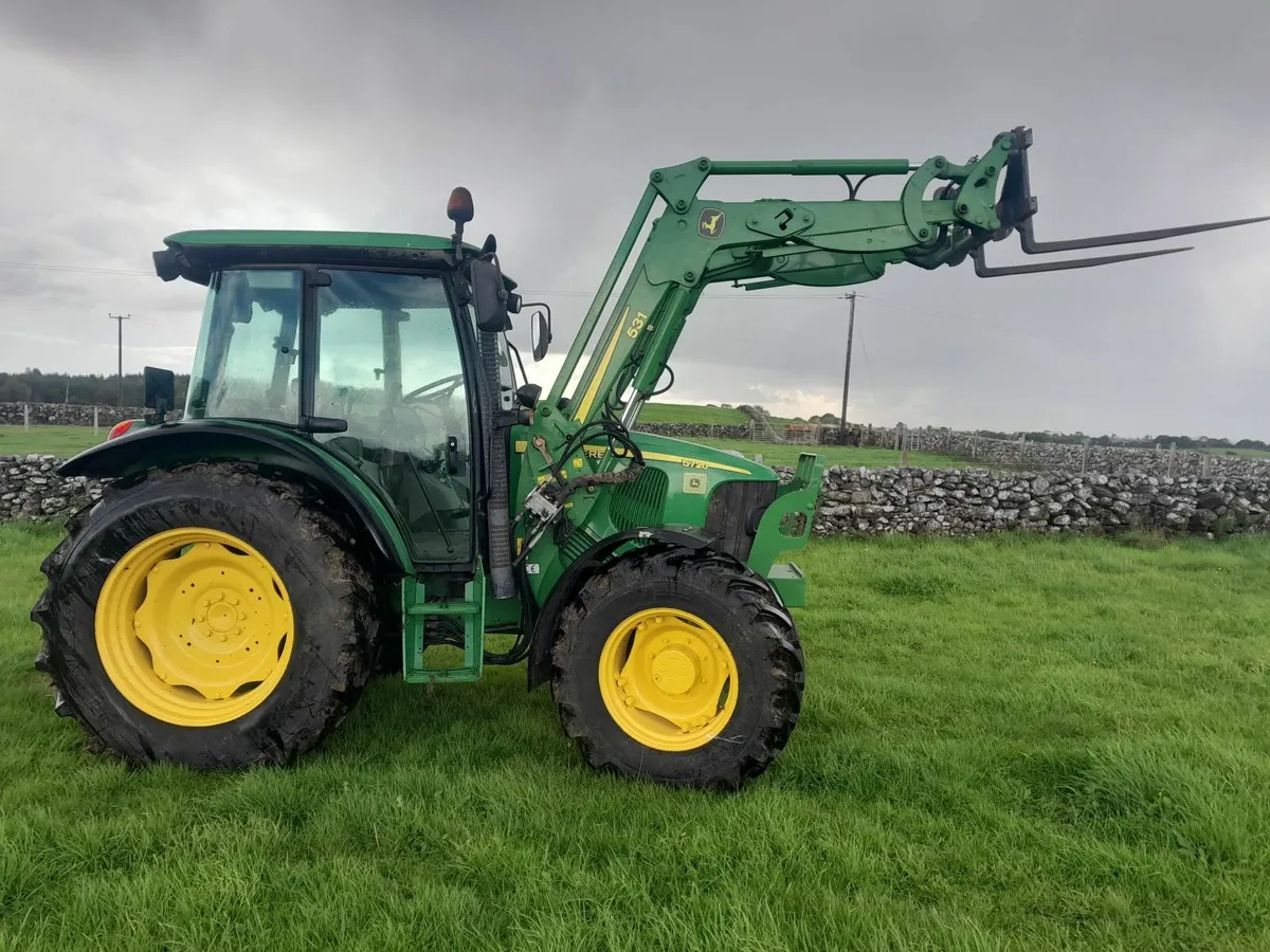John Deere 5720 - Image 1