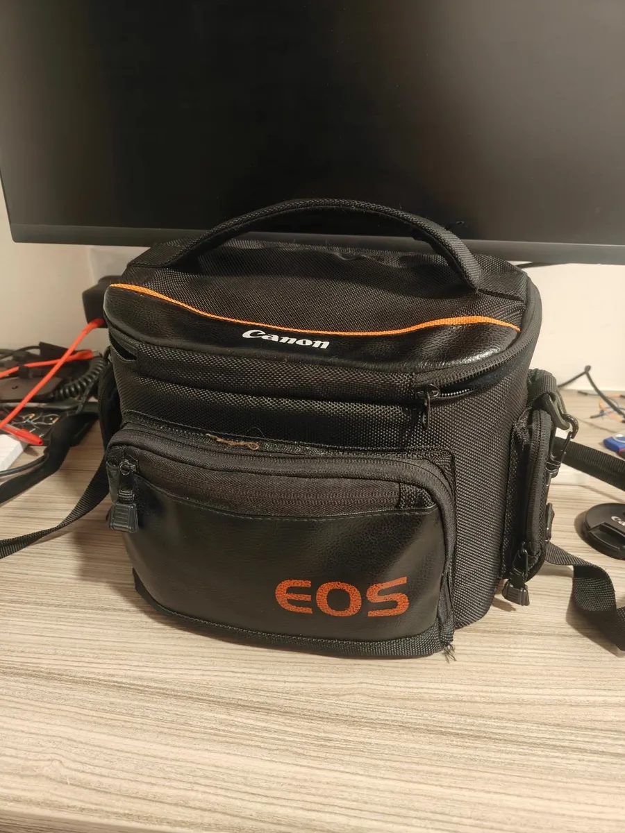 canon eos kiss x4 / 550d - Image 3