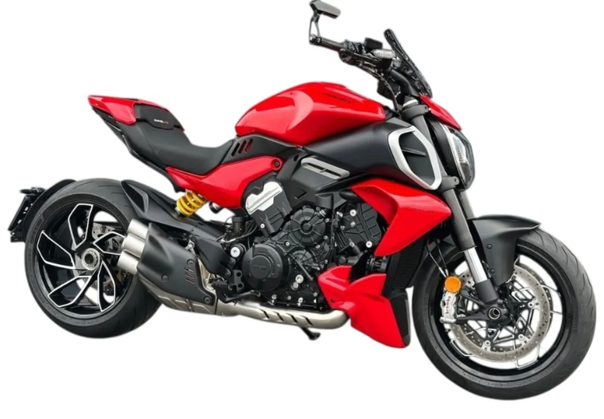 Ducati Diavel V4 „Like New” - Image 2