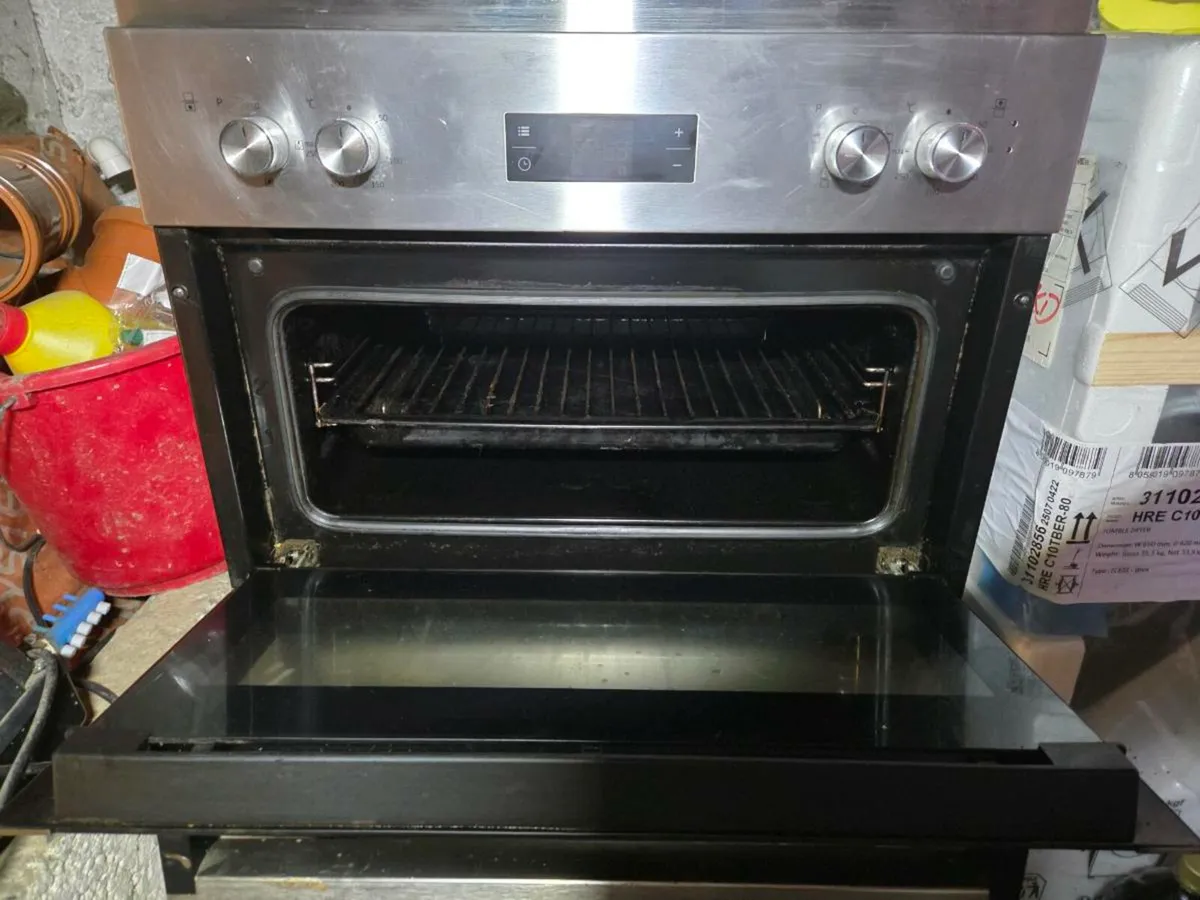 Beko double oven/ grill and microwave - Image 4