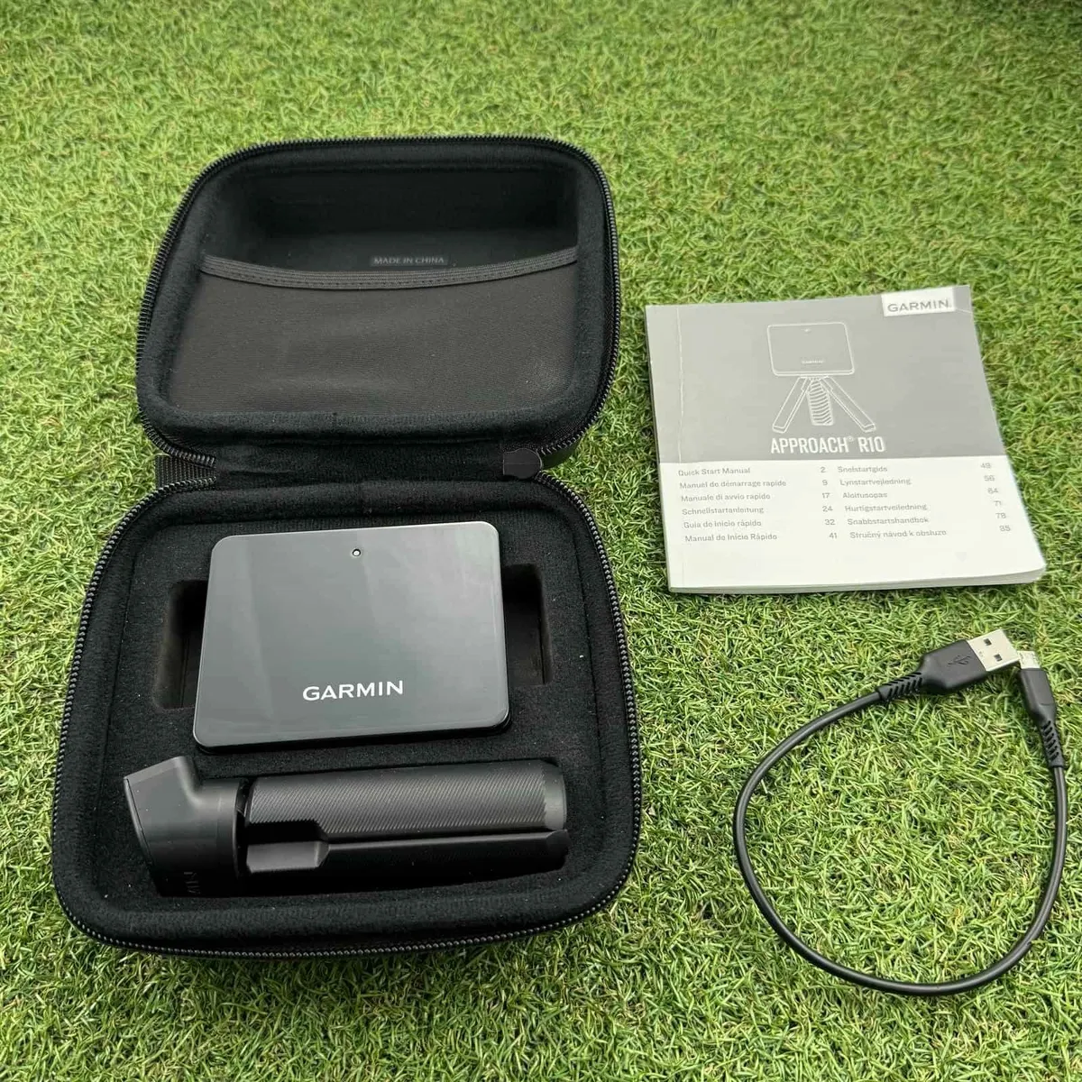 Garmin Approach R10 Portable Golf Launch Monitor - Image 1