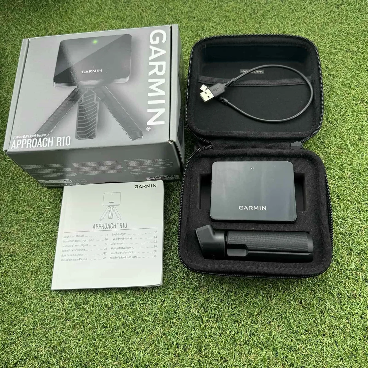 Garmin Approach R10 Portable Golf Launch Monitor - Image 1