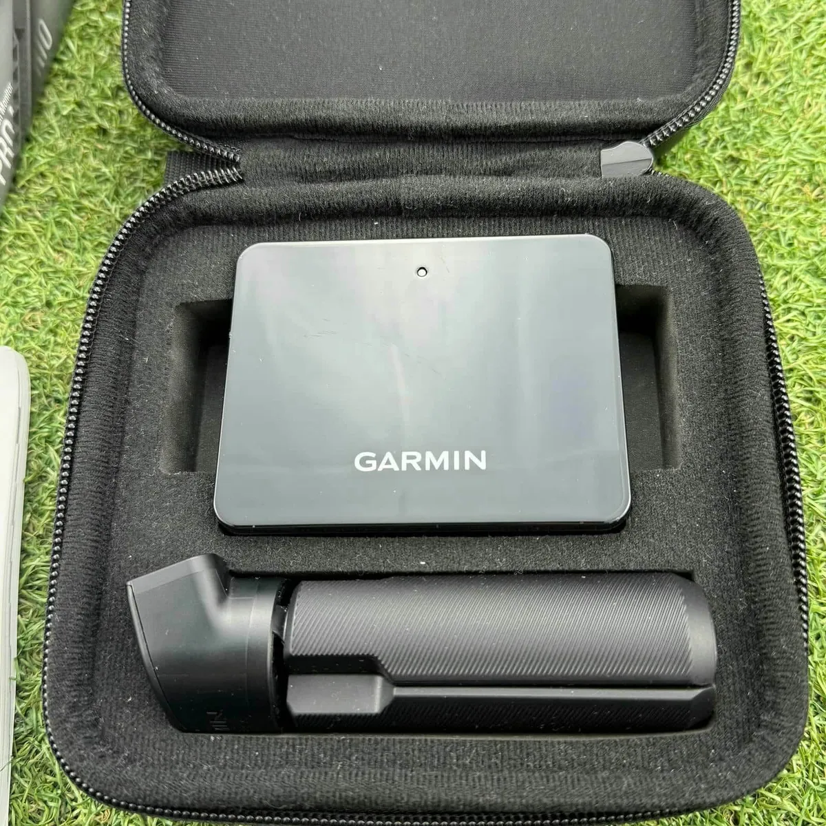 Garmin Approach R10 Portable Golf Launch Monitor - Image 2