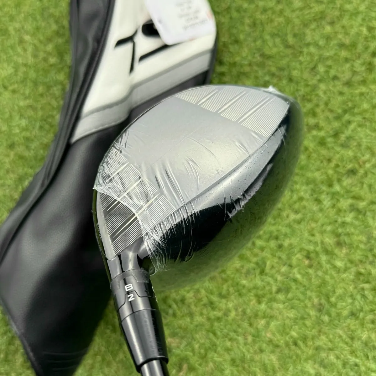 New Titleist TSR2 Driver / 9° / Stiff - Image 3