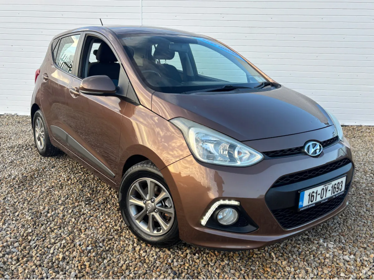 Hyundai i10 DELUXE 4DR - Image 1
