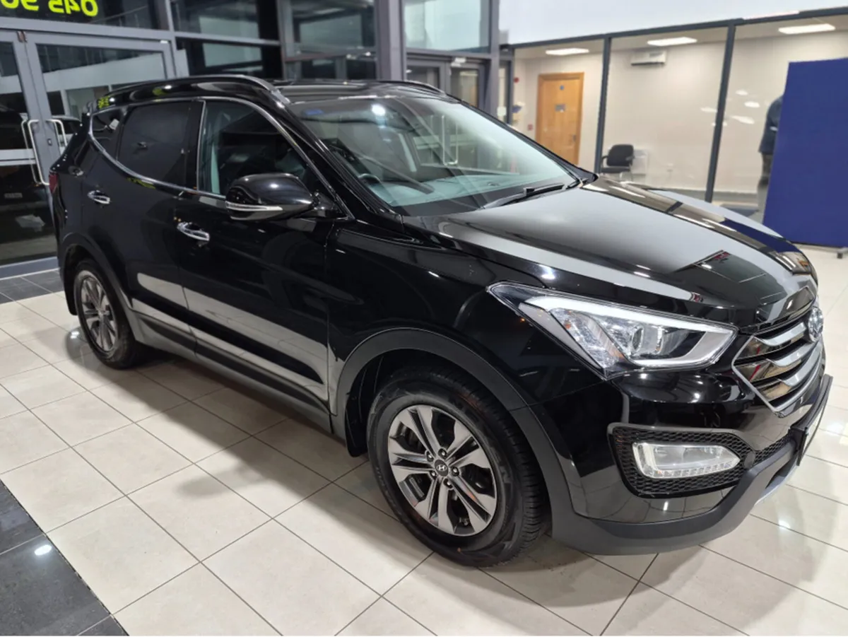 Hyundai Santa Fe 4WD EXECUTIVE 7 SEATER - Image 2