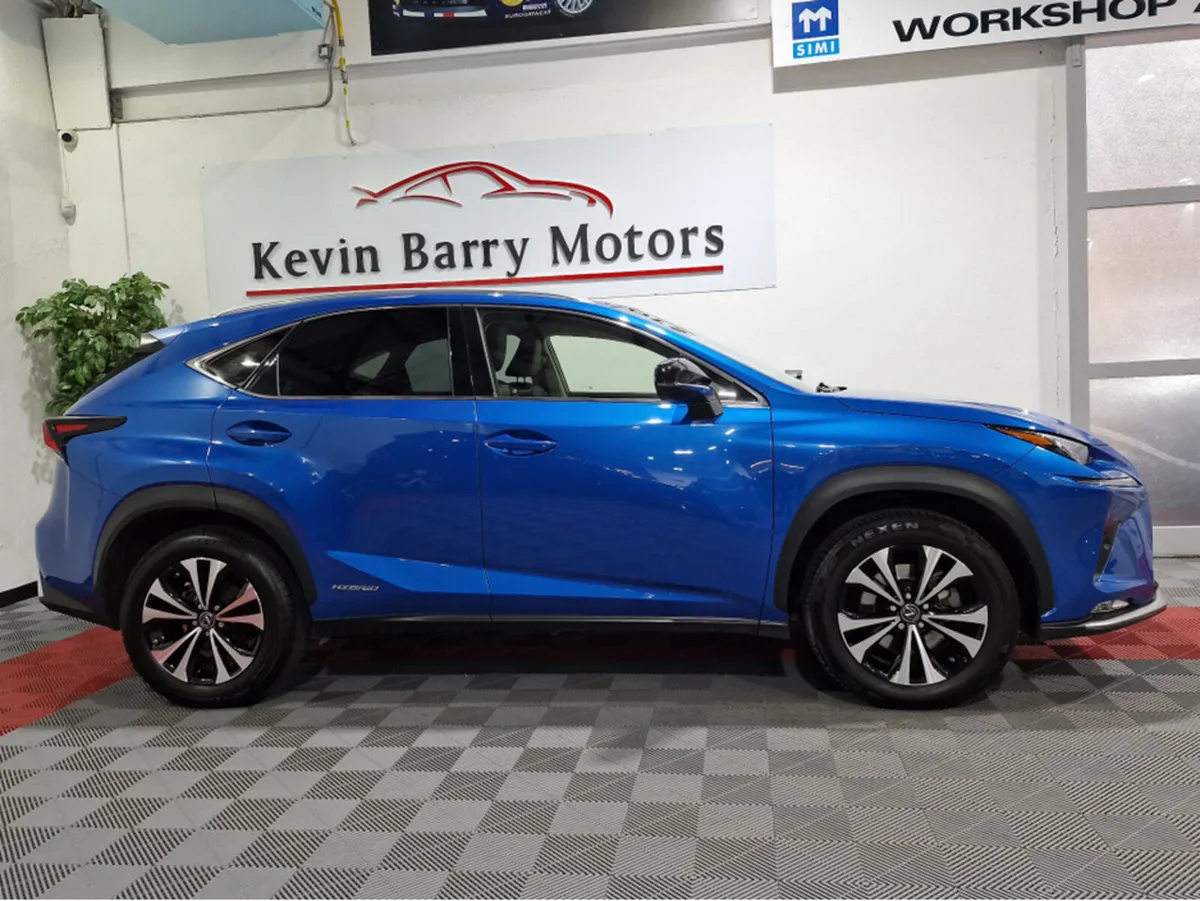 Lexus NX 2.5 HYBRID PREMIUM SPORT AUTOMATIC **TOP - Image 4