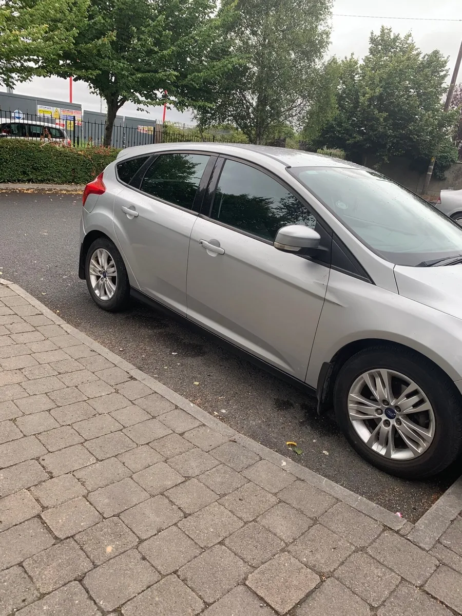 Ford Focus 2012 - Image 1