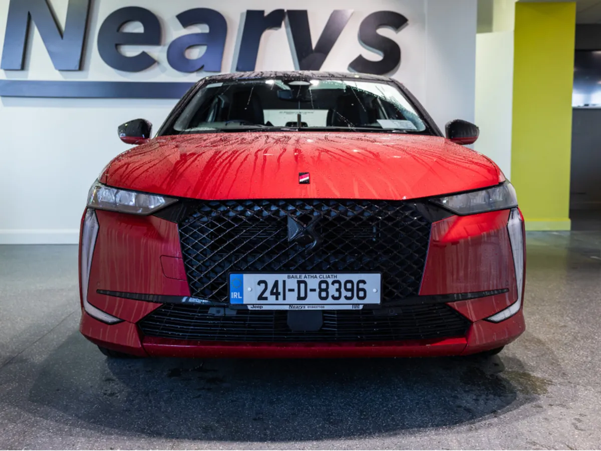 DS Automobiles DS 4 PERFOMANCE LINE E-TENSE 22 - Image 2