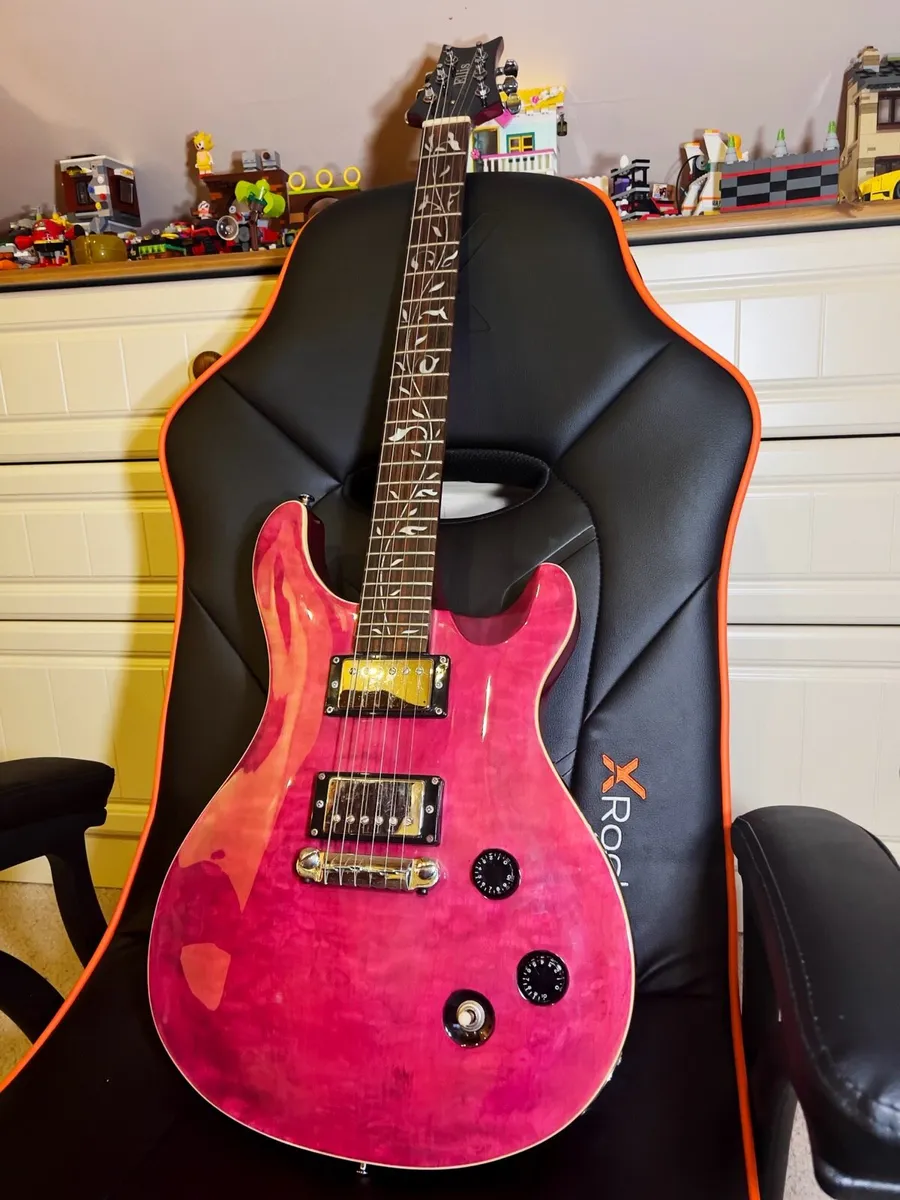 TC Ellis Electric Guitar - Image 1