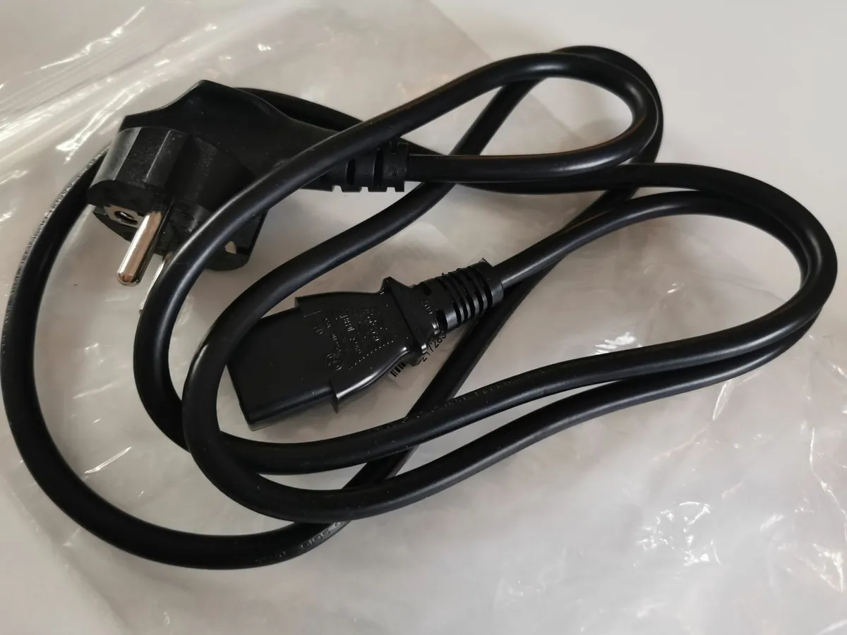 Power supply/Computer Cable - Image 2
