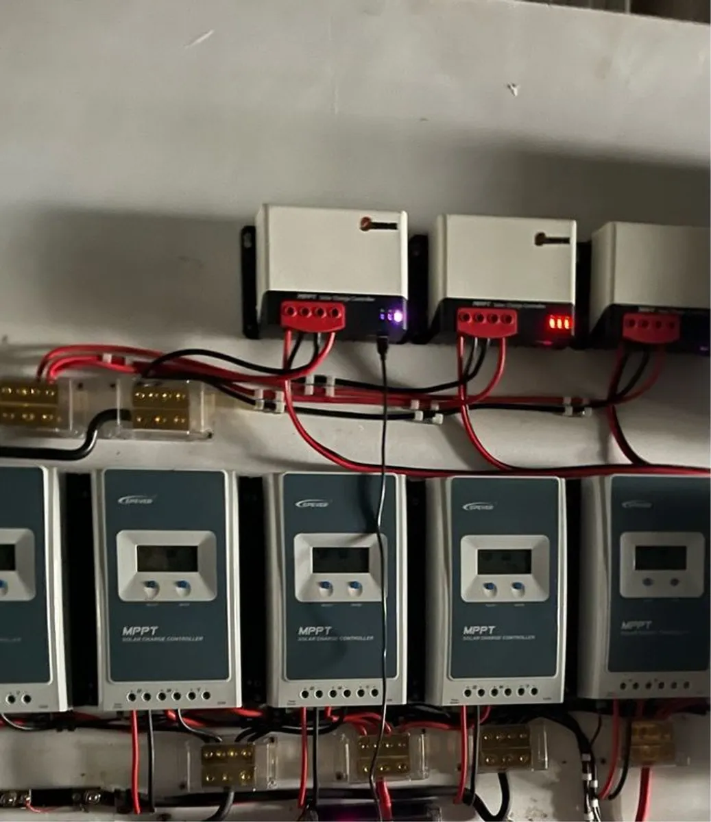 Solar batteries and equipment, including solar panels and wind turbines - Image 1