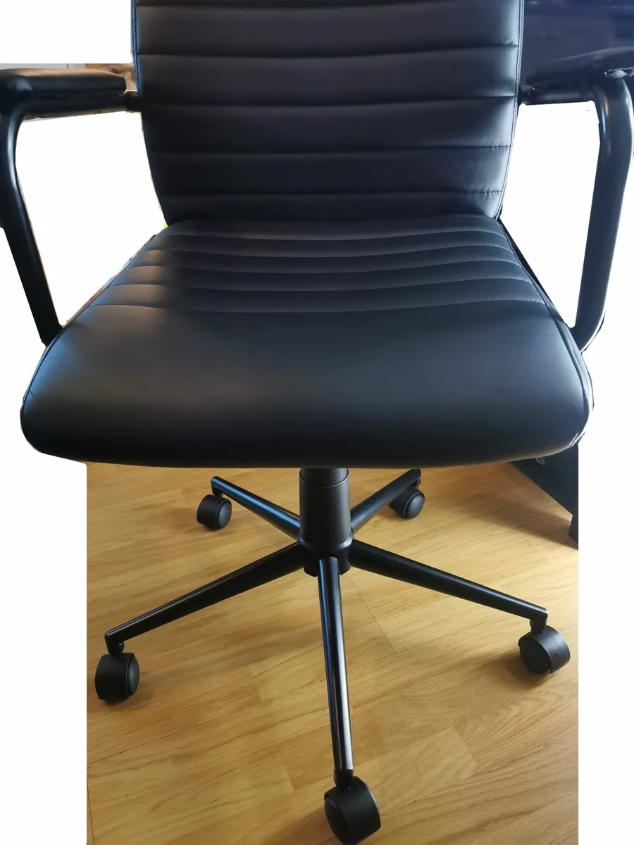 Office Chair - Image 1