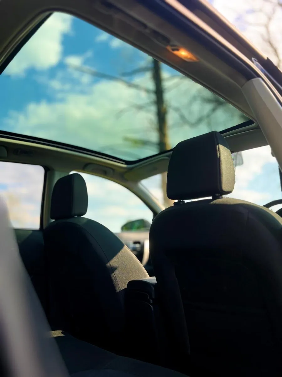 Nissan Qashqai 2011 - Image 3