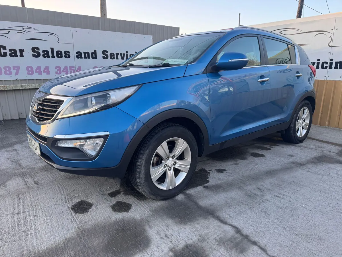 131 Kia Sportage 1.7D Low Miles High Spec - Image 4