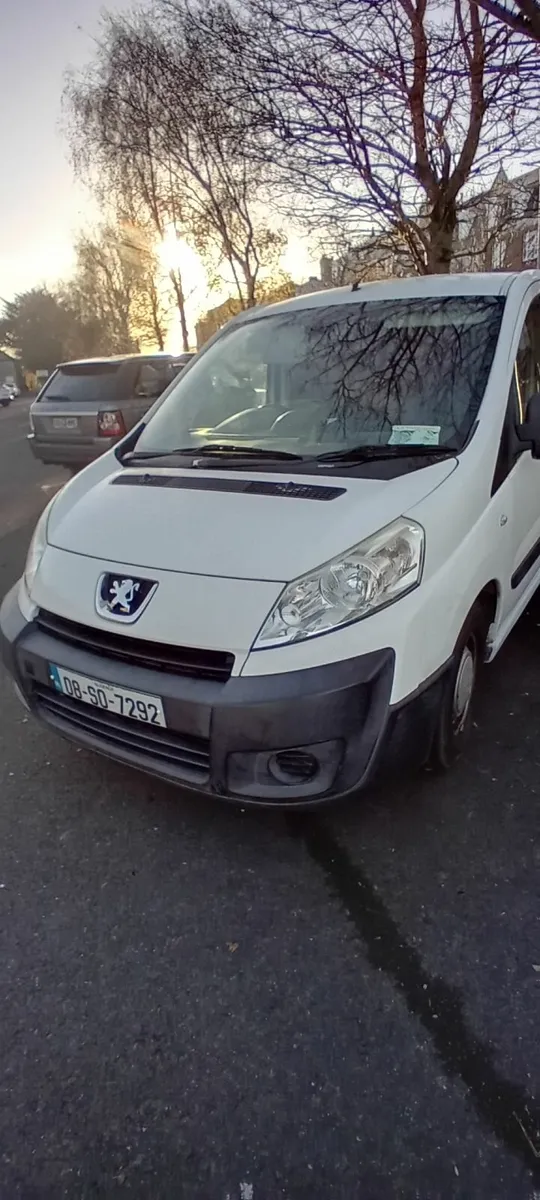 Peugeot Expert 2008 cvrt and taxed - Image 1