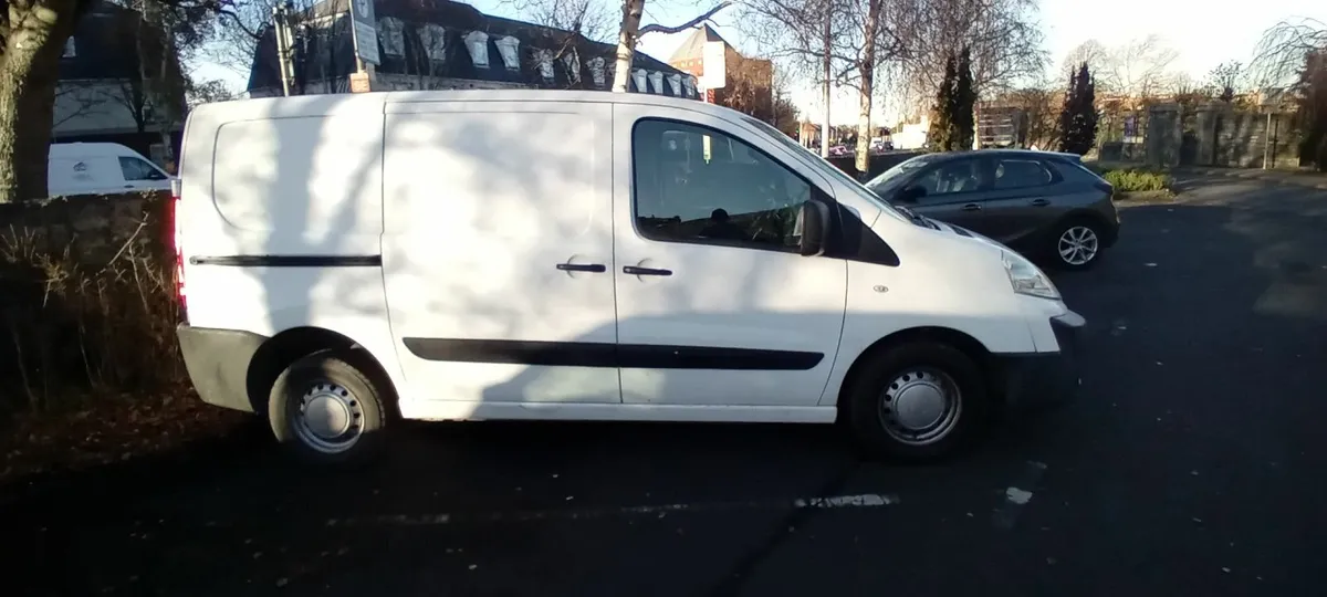 Peugeot Expert 2008 cvrt and taxed - Image 3