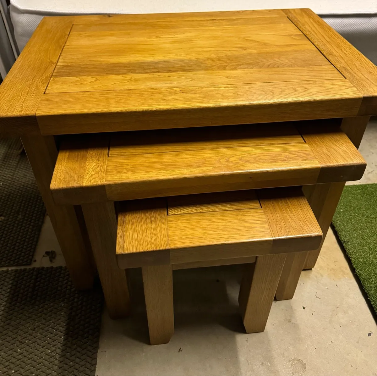 Oak Nest of Tables - Image 1