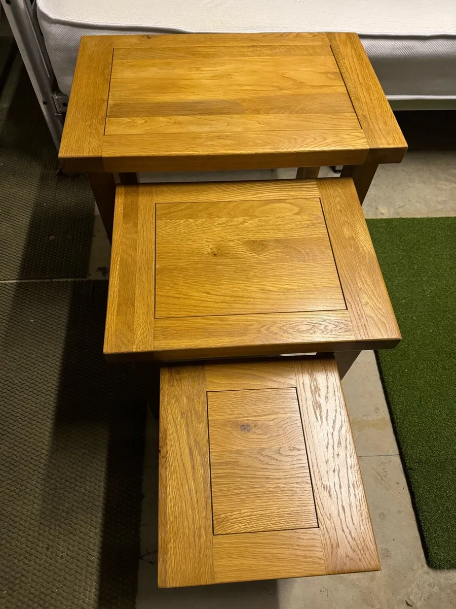 Oak Nest of Tables - Image 2