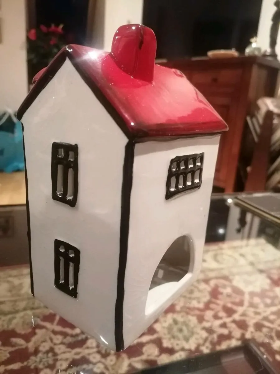 House Tealight Holder - Image 2