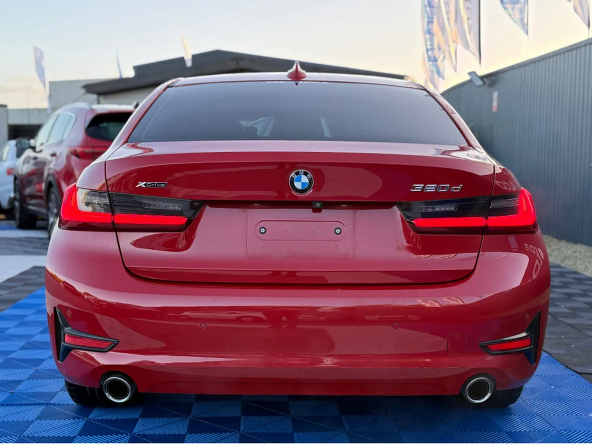 BMW 3-Series SPORT X-DRIVE - 2.0L DIESEL - AUTO - - Image 4