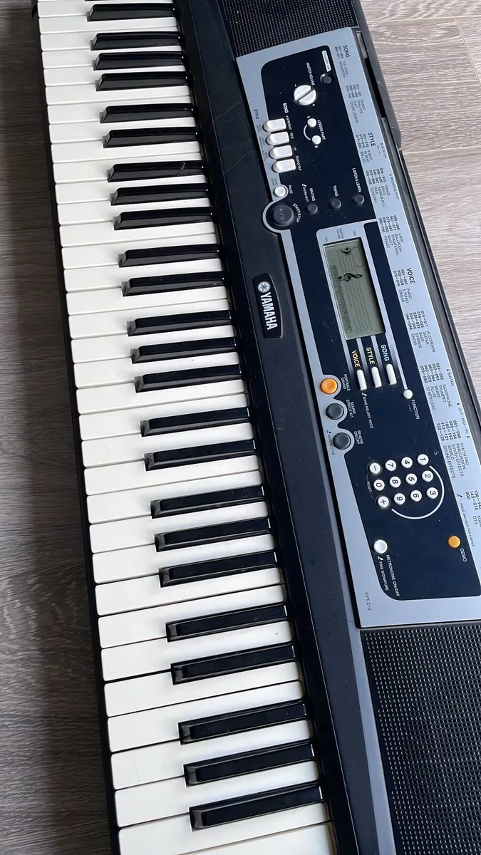 Yamaha Keyboard - Image 2