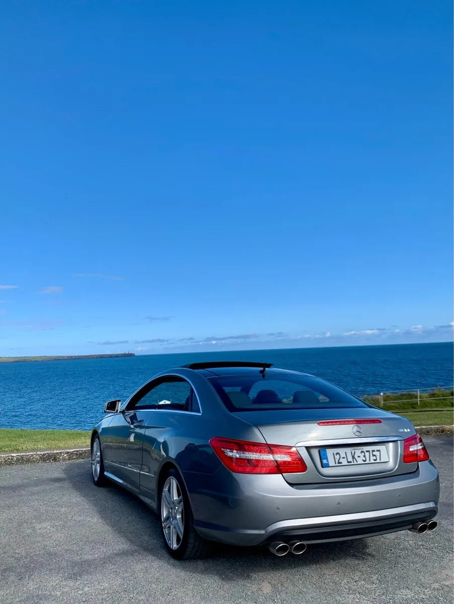 AMG Mercedes Coupe 2012 - Image 2
