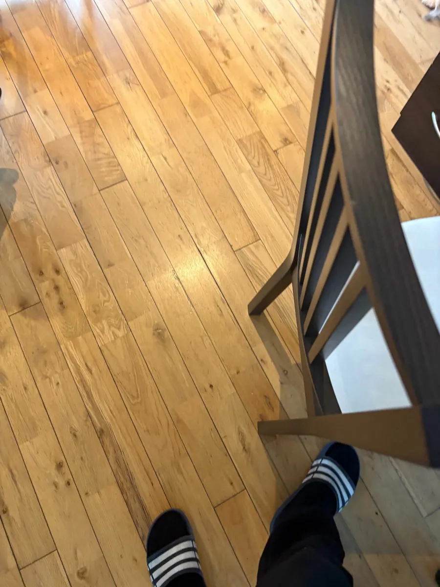 35m2 Reclaimed Solid Oak Hardwood Flooring (Used) - Image 4