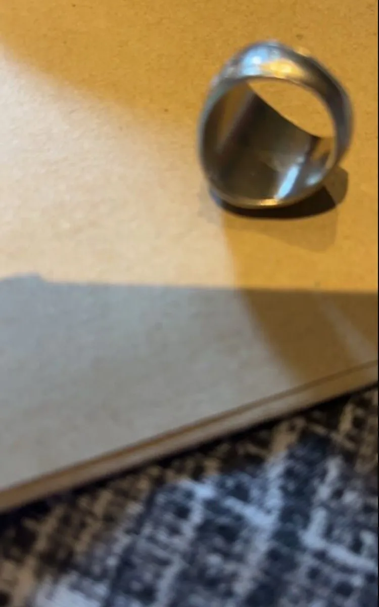 White Gold American Solid Collage Ring - Image 4