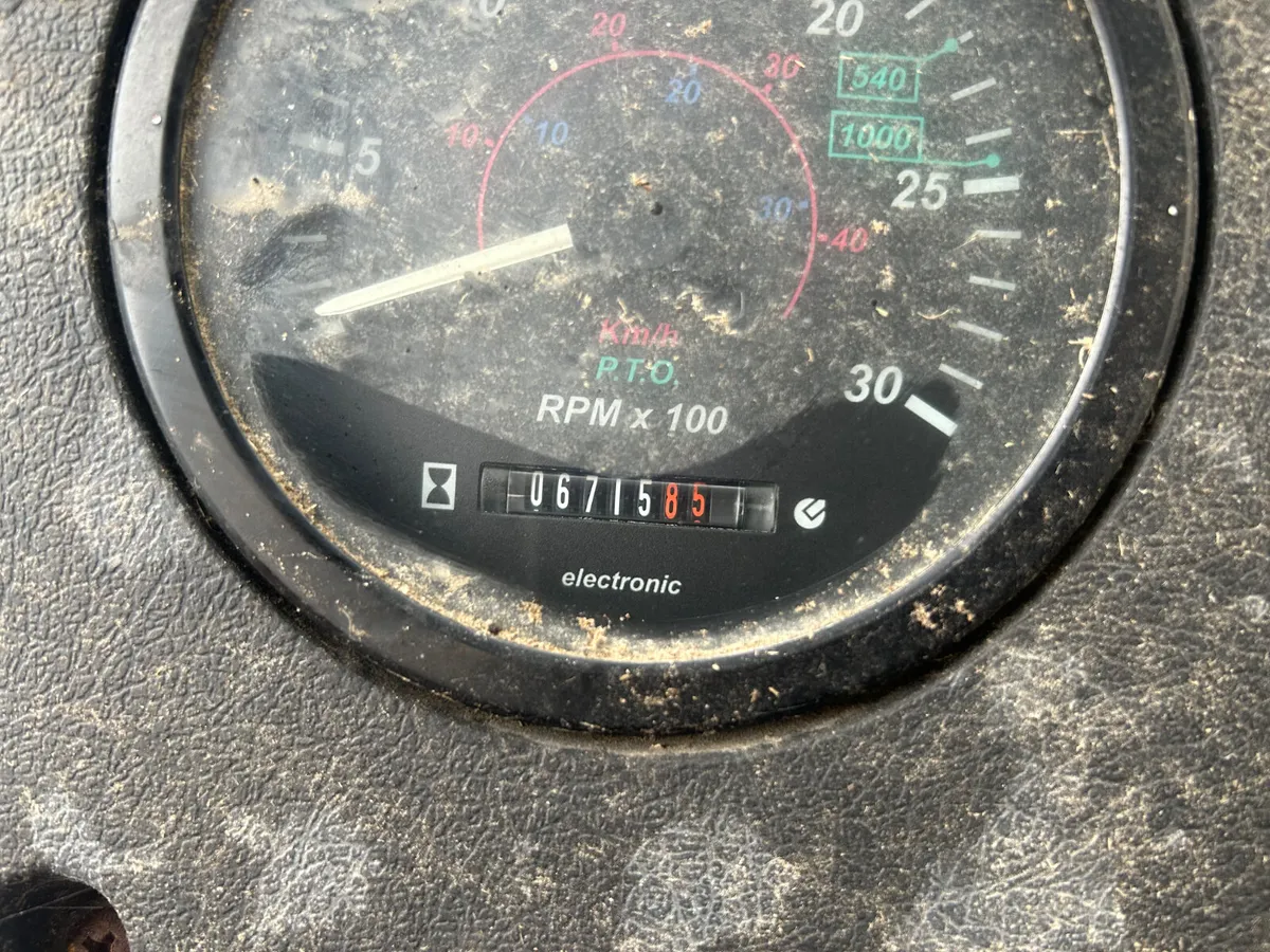 2001 Same Explorer 90 with Loader - Image 4