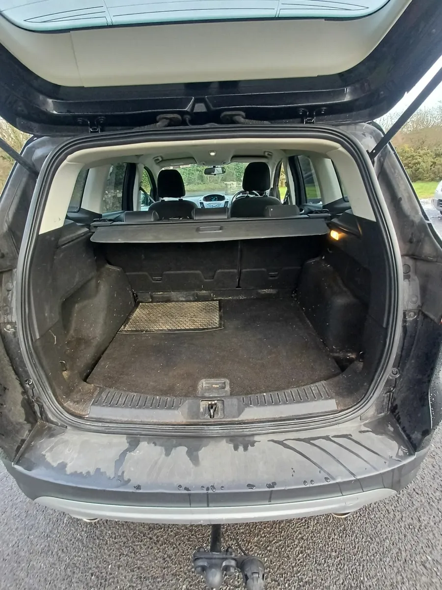 Ford Kuga 2015 - Image 2